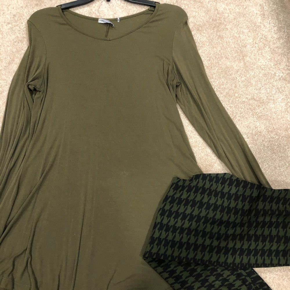 Women’s olive tunic with leggings